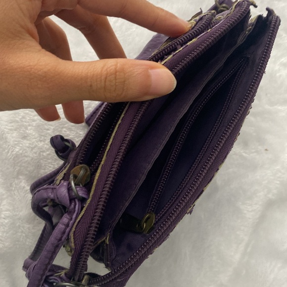 Purple faux leather wristlet wallet - Picture 14 of 17